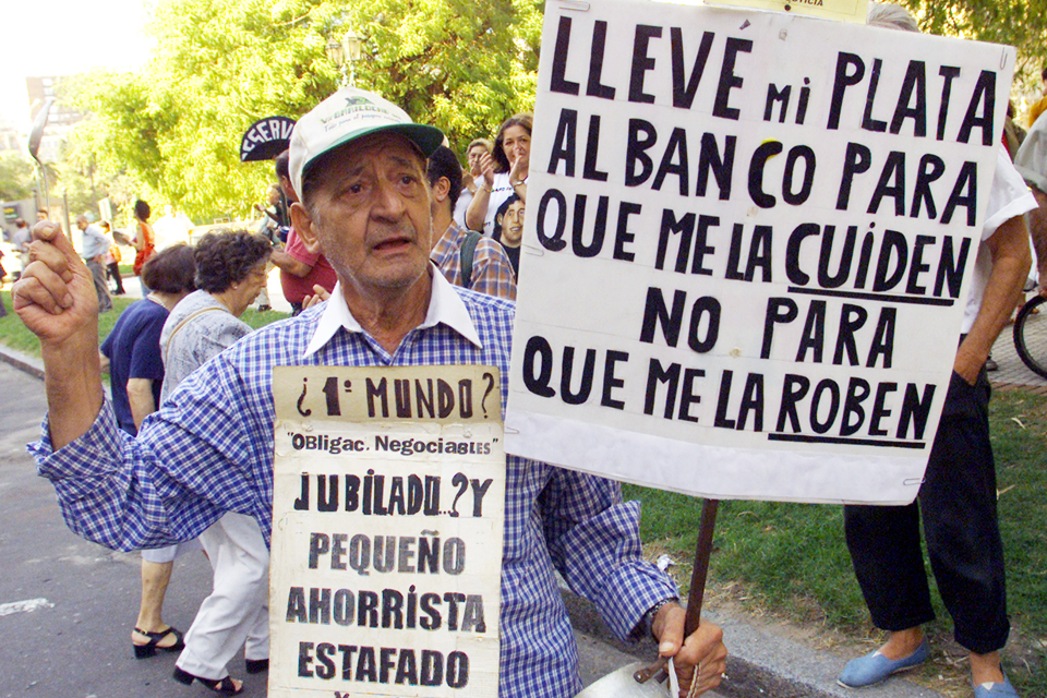 Alarma ¿nuevo Corralito?: El Gobierno podrá disponer de los dólares depósitados por los ahorristas