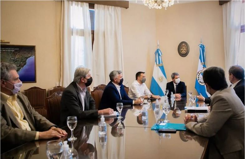 Desde 2022 YPF invertirá U$S 90 millones para un nuevo parque solar