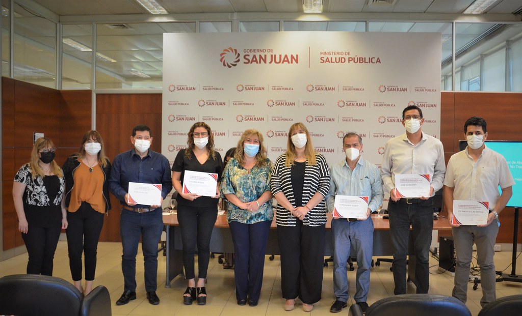 Entregaron reconocimientos a los equipos de salud por el trabajo realizado con los pacientes crónicos