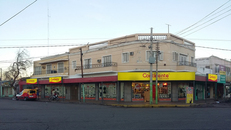 Comercios amplían horarios y gremio reclama pagar horas extras y bono