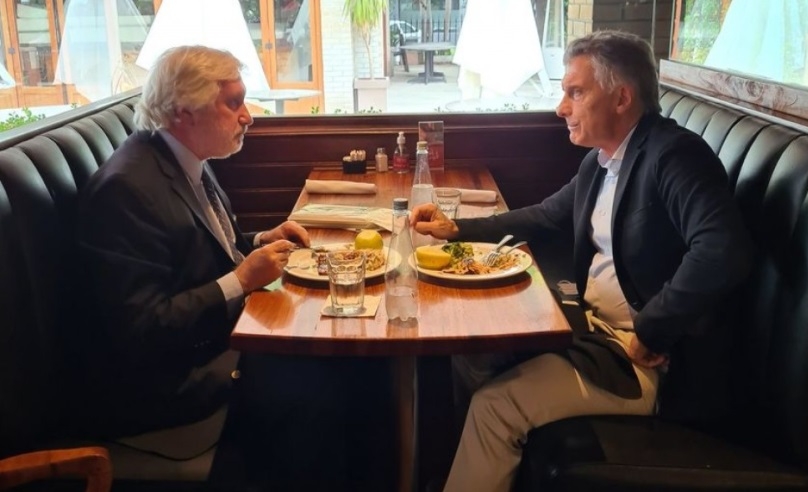 Pidieron la renuncia del sanjuanino Conte Grand tras reunirse con Macri
