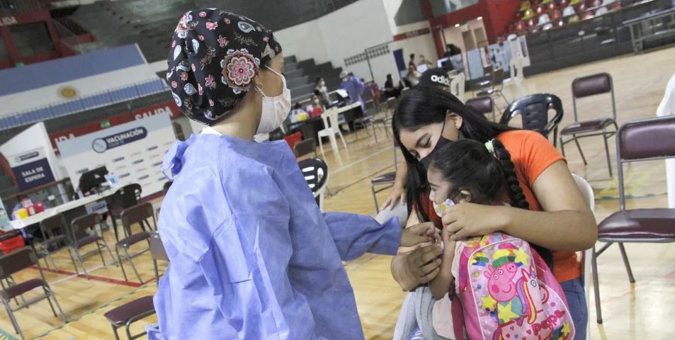 Crece la preocupación, piden que vacunen a los niños