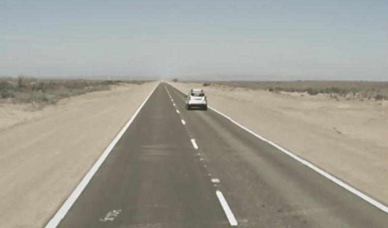 25 de Mayo: un anciano de 81 años perdió el control de su camioneta y volcó