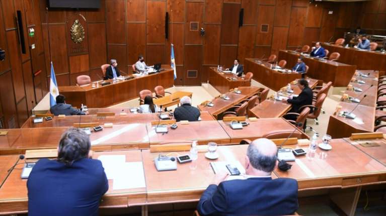 El giojismo muestra interés en negociar un reemplazo a las PASO