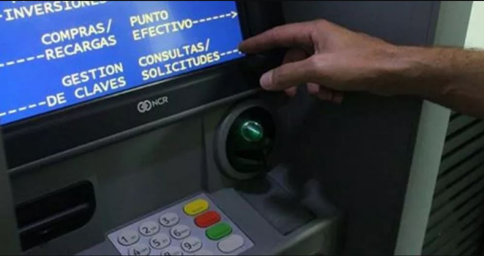 Estatales: el sábado tendrán depositado el sueldo y llegan al 100% de aumento anual