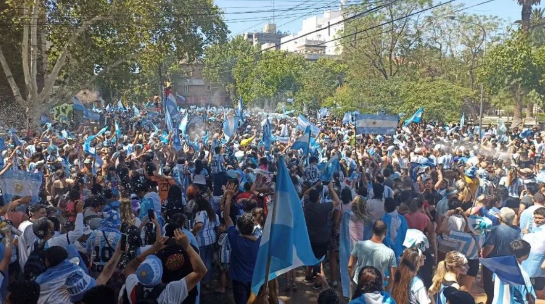 Este martes será feriado nacional por la obtención de la Copa del Mundo