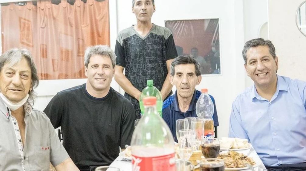 Uñac pasó navidad en el refugio Papa Francisco