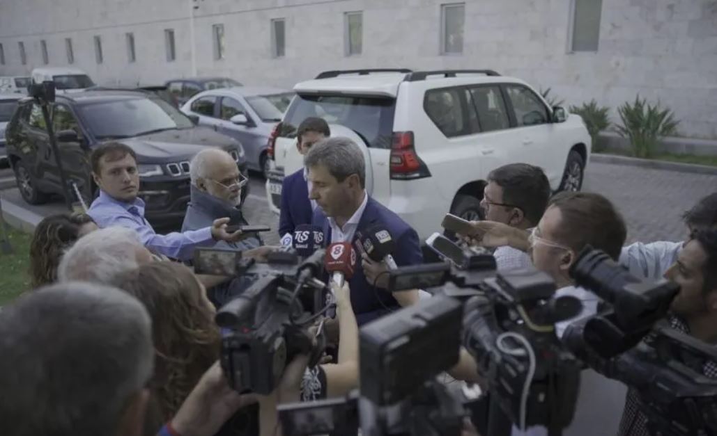 Uñac insiste en no importar vinos, pero reconoció que hay un «límite» para no desabastecer el mercado