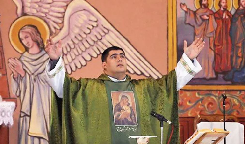 Un sacerdote mendocino declarará en una causa penal por bombardeos israelíes en Gaza durante 2014