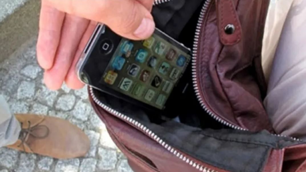 Detuvieron a un caucetero por arrebatar un celular