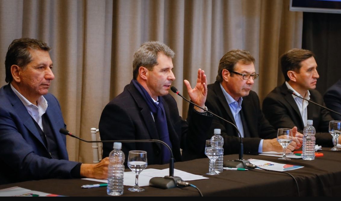 Este miércoles, Uñac presentará su frente de cara a las Presidenciales