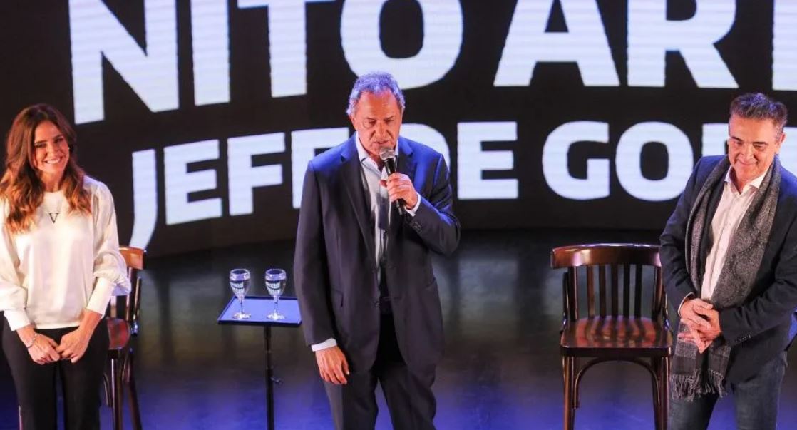 Scioli lanzó su precandidatura