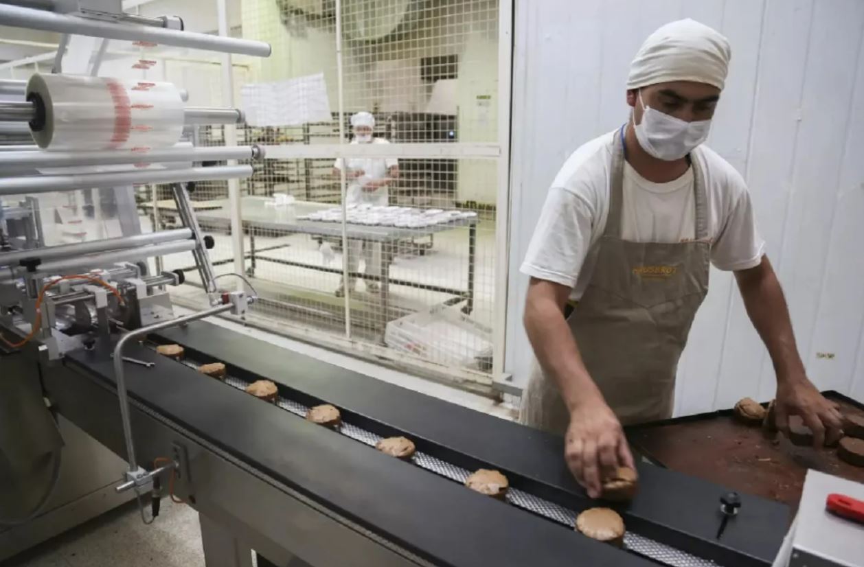 Lanzan línea de crédito para sectores productivos y pymes de San Juan