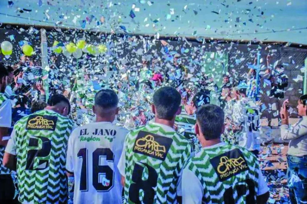 El Club Atlético Bermejo inauguró su cancha