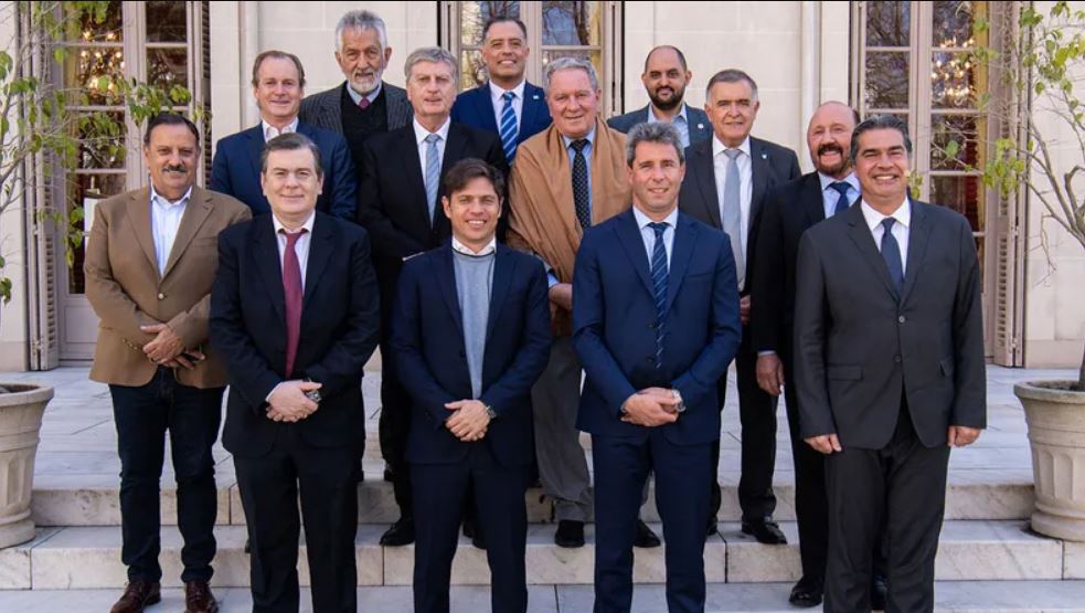 Massa se reúne con la Liga de Gobernadores