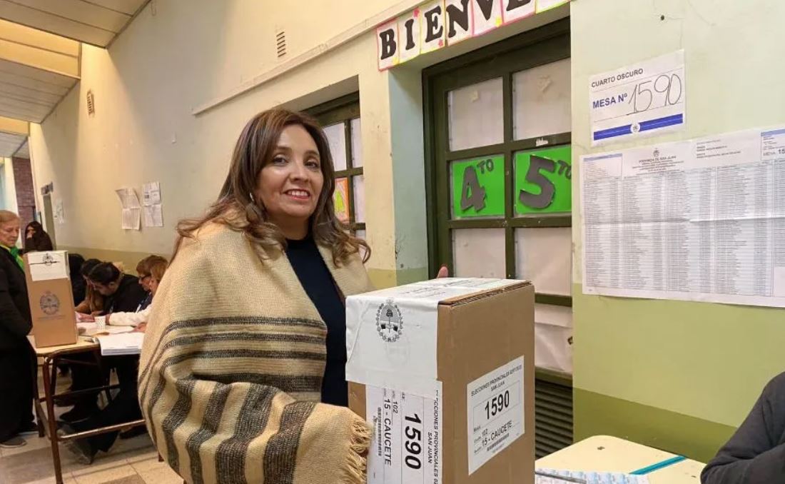 Una psicóloga tuvo que disculparse públicamente por decir que una funcionaria se quedaba con plata y era violenta