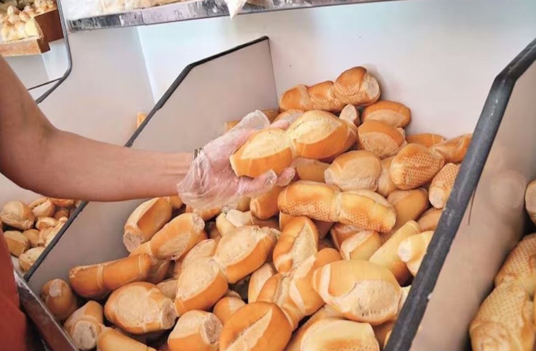A un mes de la última suba, definirán un nuevo precio para el pan en San Juan
