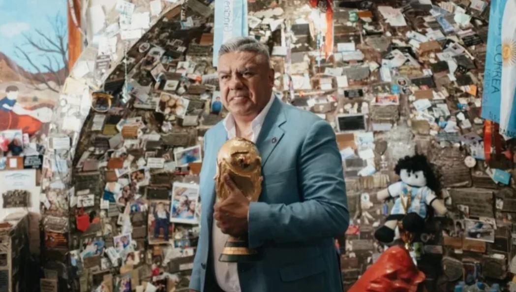 Claudio «Chiqui» Tapia volverá a traer la Copa del Mundo a San Juan