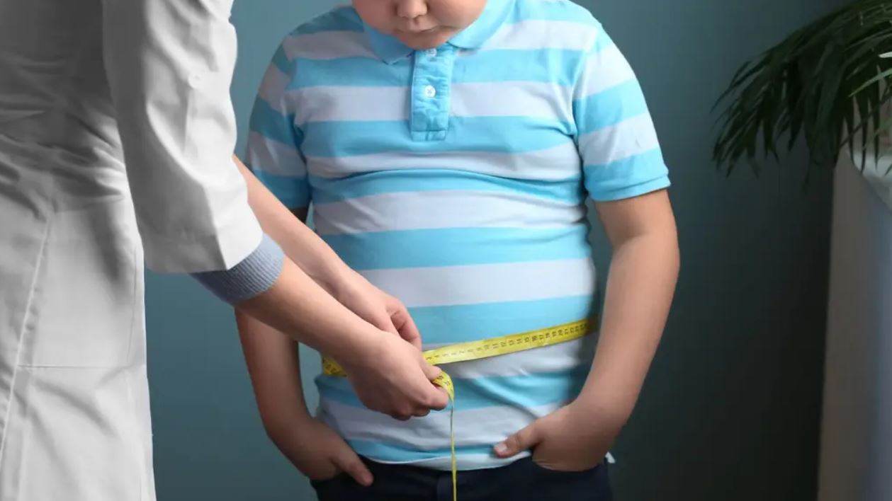 Advierten que los adolescentes no llegan a los consultorios para tratar la obesidad y el sobrepeso