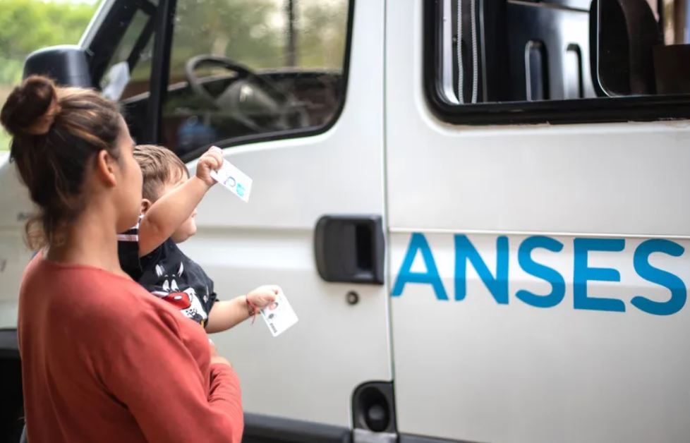 ANSES confirmó una nueva suba para las AUH