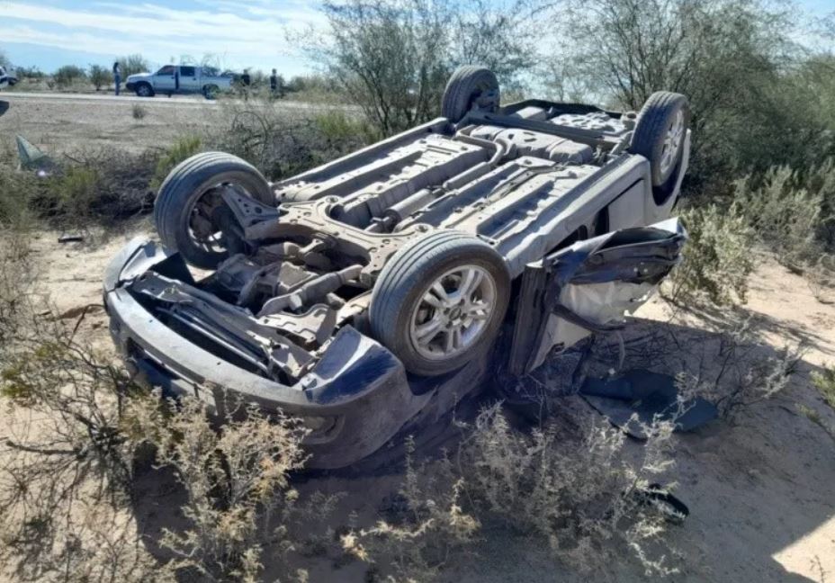 Caucete: una automovilista perdió el control, volcó y terminó yendo por sus propios medios al hospital