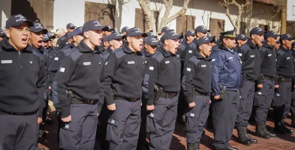Ingreso a la Policía en San Juan: requisitos, edades, altura y tatuajes, el detalle de lo que tenés que saber