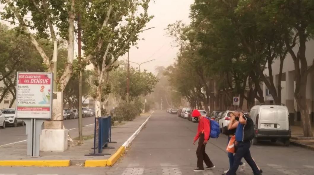 El lunes seguirá ventoso y se espera una máxima de 25°