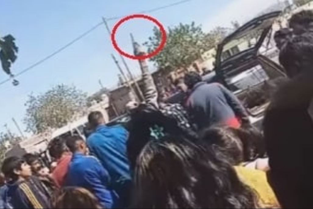 San Juan: en pleno sepelio, un joven disparó un arma de fuego al aire