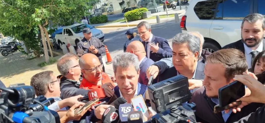 Uñac, a tono con Massa: «Un gobierno de unidad nacional es el camino que debemos tomar»