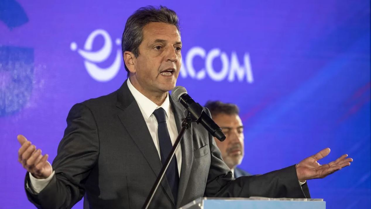 Massa prometió levantar el cepo a fines de 2024 y dijo que no devaluará tras el balotaje
