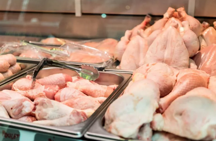 El precio del pollo en San Juan registró fuertes aumentos y advierten un panorama complicado