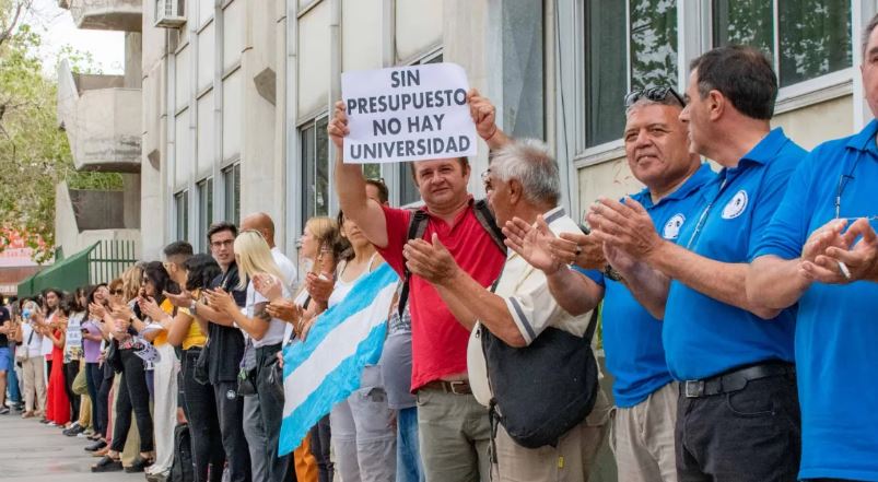 Desde la UNSJ aseguran que no tienen presupuesto para funcionar después de junio