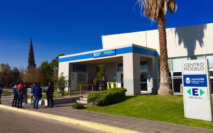 EMICAR apunta contra la legisladora que propone eliminar el vencimiento en licencias de conducir: «No tiene conocimiento»