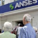 ANSES: el aguinaldo de jubilados ya tiene fecha y podría sumar un bono de $70.000