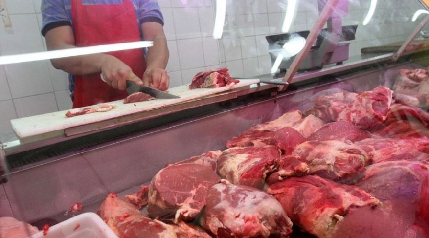 Las ganancias de carnicerías bajaron del 30% al 12% por la caída del consumo