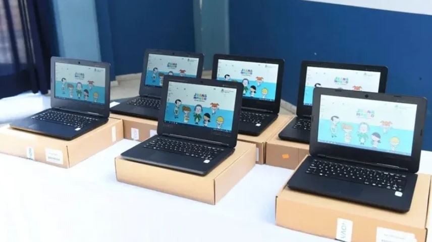 Entrega de netbooks a alumnos sanjuaninos: arranca el lunes y después comprarán para los chicos de 4to grado