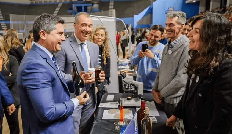 Orrego y Fabián Martín participaron de la presentación de la oferta académica de Educación Superior