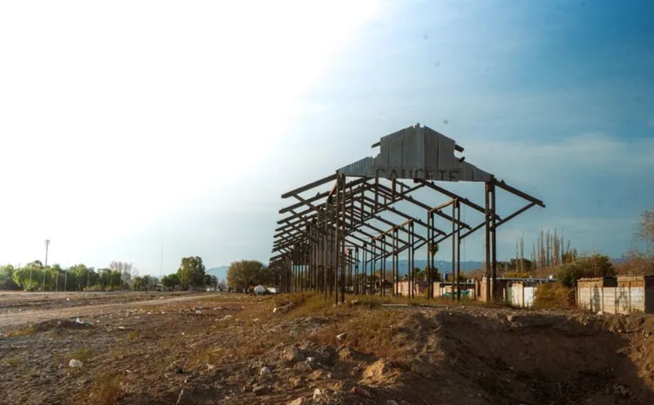 Caucete: lugares abandonados