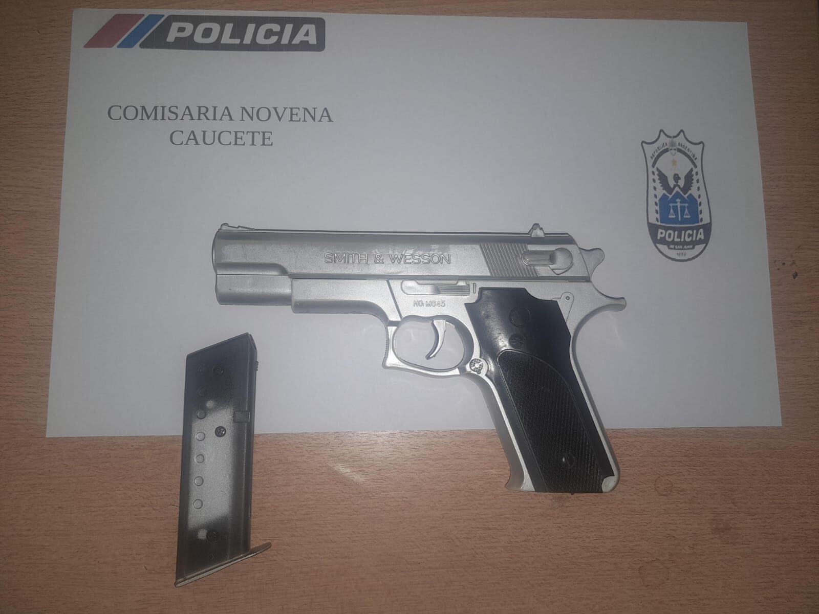 Caucete: menores con una pistola de aire comprimido realizaban delitos, fueron detenidos