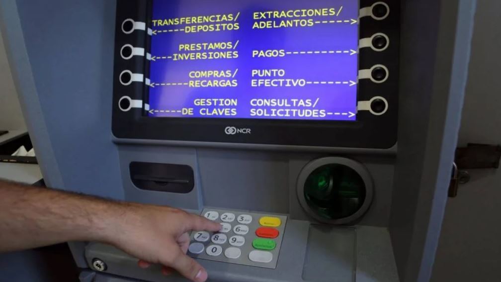 Los empleados públicos tendrán acreditados sus haberes el 30 de septiembre