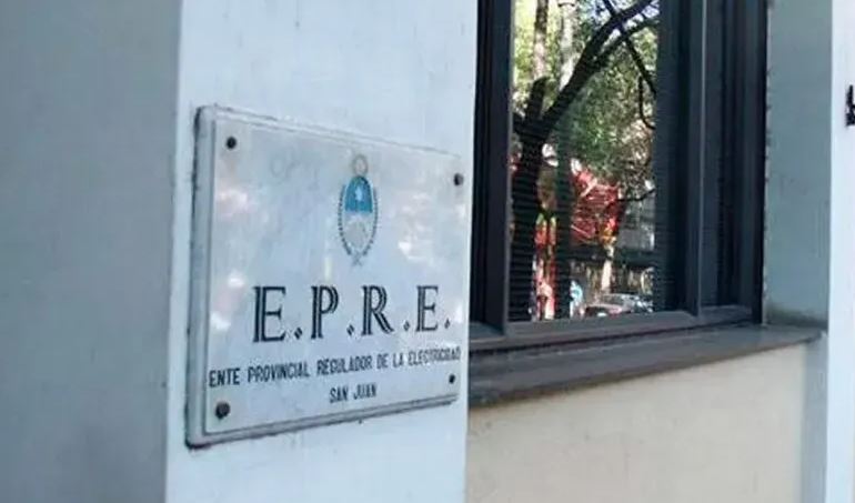 Fuerte respuesta del EPRE contra Romina Rosas y la deuda que generó