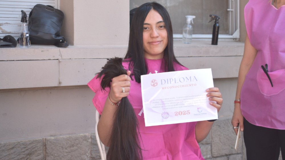 Más de 70 personas donaron cabello para confeccionar pelucas oncológicas