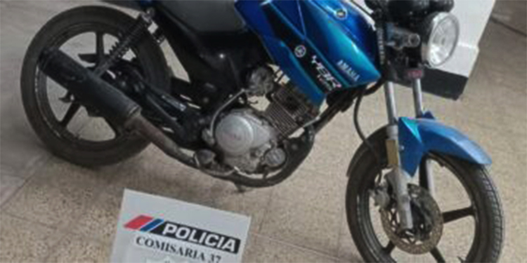 Caucete: recuperan una moto robada a punta de pistola en Rawson