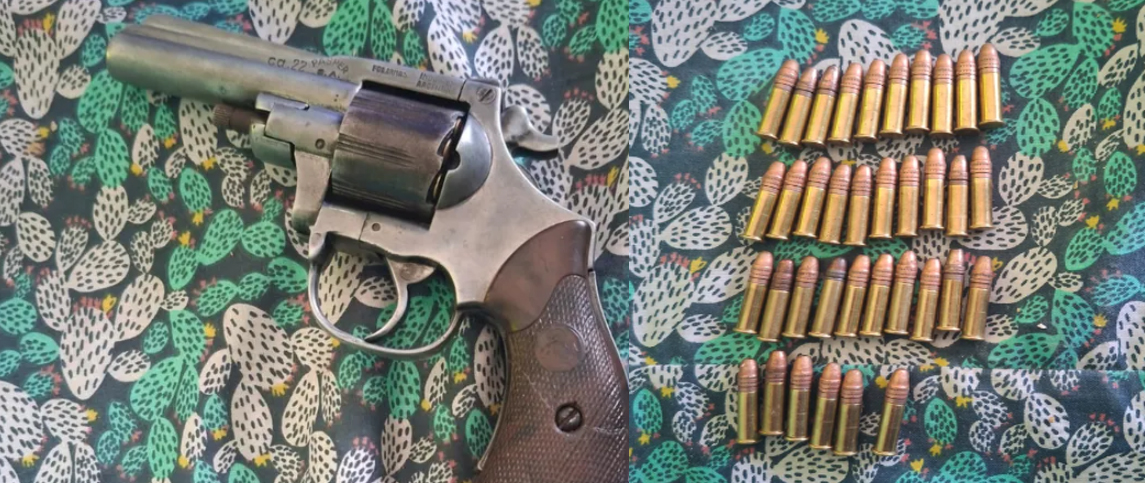 Caucete: detuvieron a una mujer por tener un arma y 36 cartuchos sin disparar