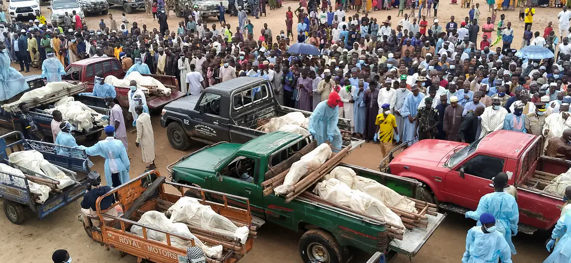 Asesinan a más de 200 católicos en Nigeria, grupos de musulmanes extremistas se atribuyen la masacre