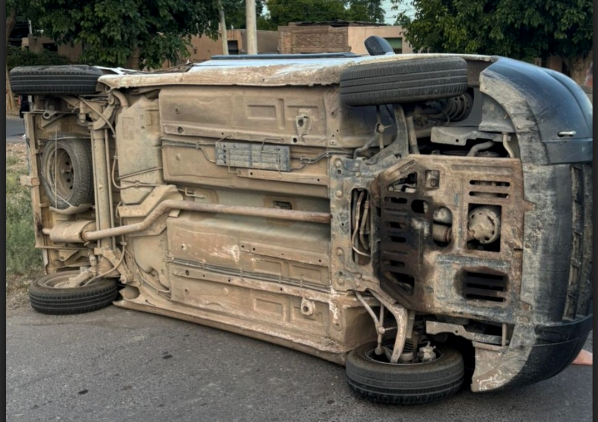 Caucete: violento accidente terminó en vuelco