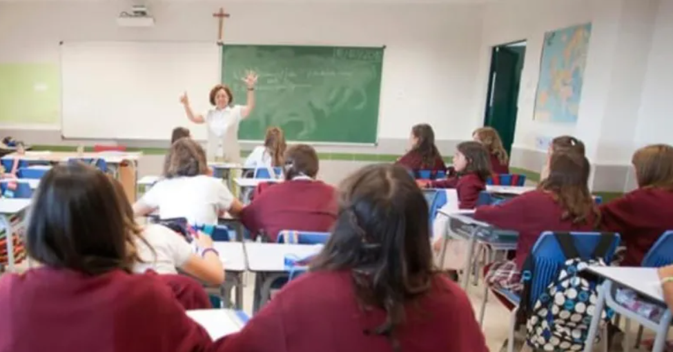 Milei desregulo las cuotas en Colegios Privados, podrán colocar el monto que la institución decida