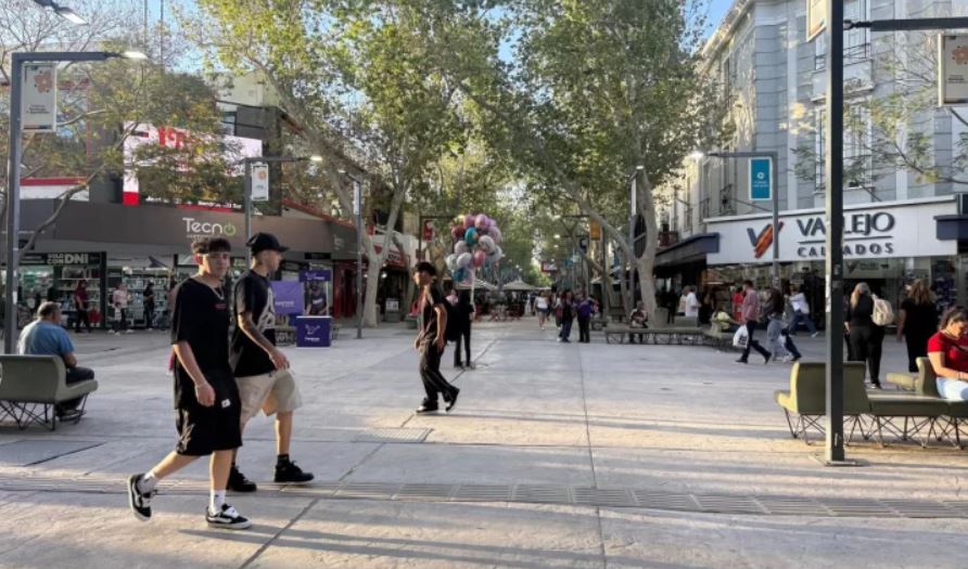 Se viene un fin de semana largo, ¿cómo trabajará el comercio?
