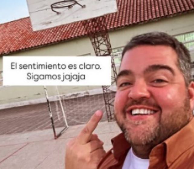 Barassi visitó el Central Universitario y recordó cómo vivió el secundario