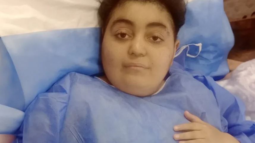 Caucete: un chico de 15 años viajaba en un colectivo, cayó al intentar bajar y terminó operado